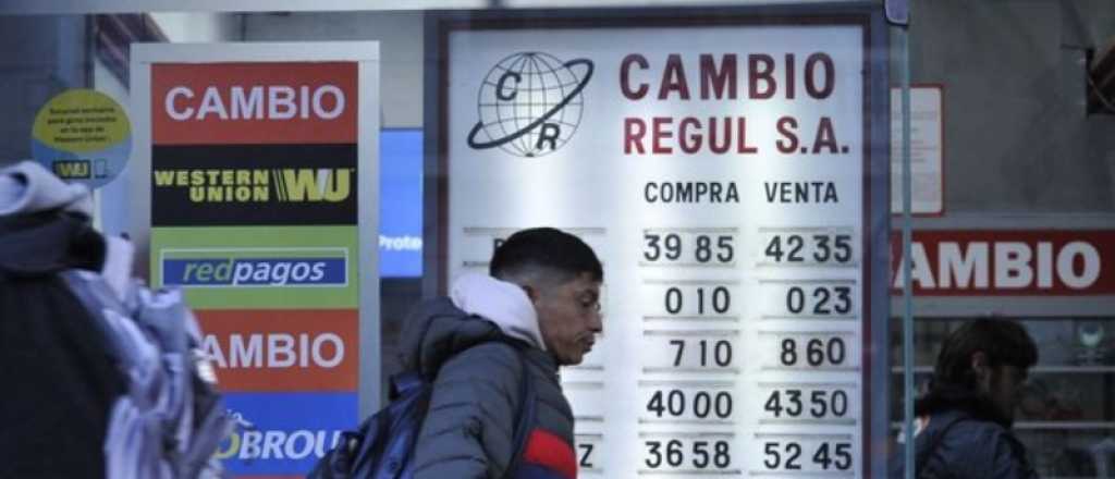 La devaluación es total: en Paraguay no quieren cambiar pesos argentinos