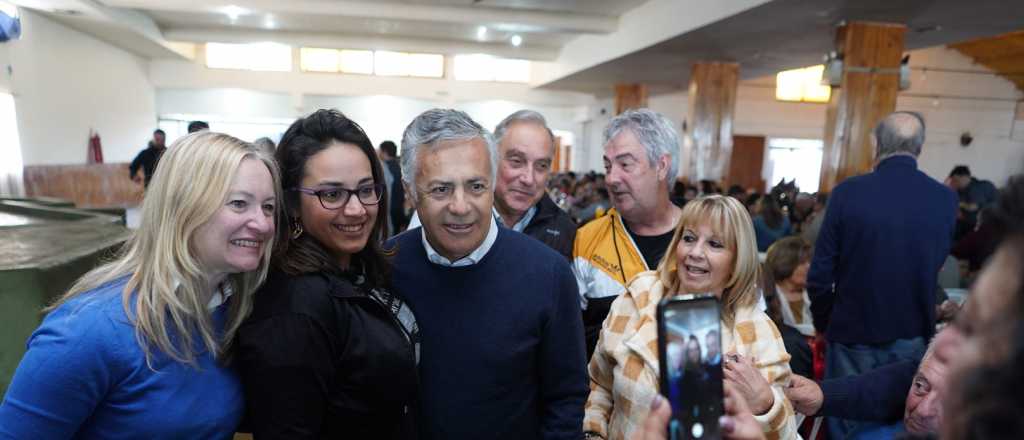 Cornejo, Casado y Petri en reuniones simultáneas en toda Mendoza