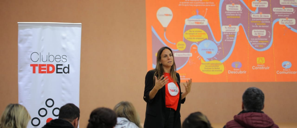 Capacitan a docentes y directivos de Mendoza para formar clubes TED-Ed
