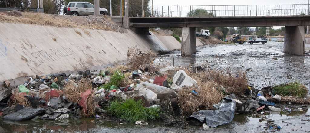 Somos mugrientos: sacaron 800 toneladas de basura en el dique Papagayos