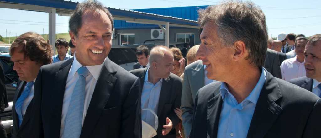 Videos: los "muertos en el placard" de Scioli y Macri