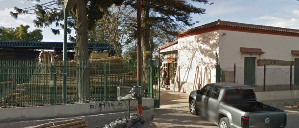 Ladr&oacute;n muerto y polic&iacute;a herido en un intento de asalto en Guaymall&eacute;n