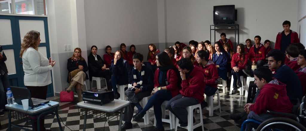 Endurecen el r&eacute;gimen de faltas en la Secundaria