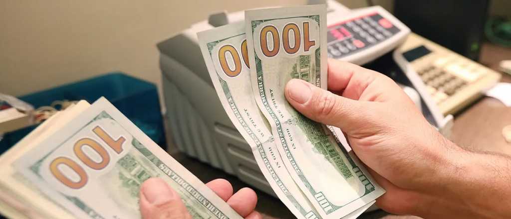 Aumentó el dólar en la previa de las elecciones