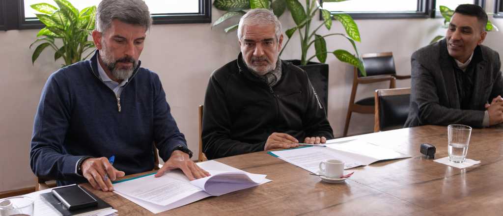 AMENA firmó el convenio con Ciudad para sumar cámaras de vigilancia