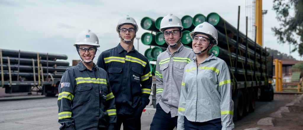 El gobierno evalúa "un blanqueo" a costo cero de empleados 