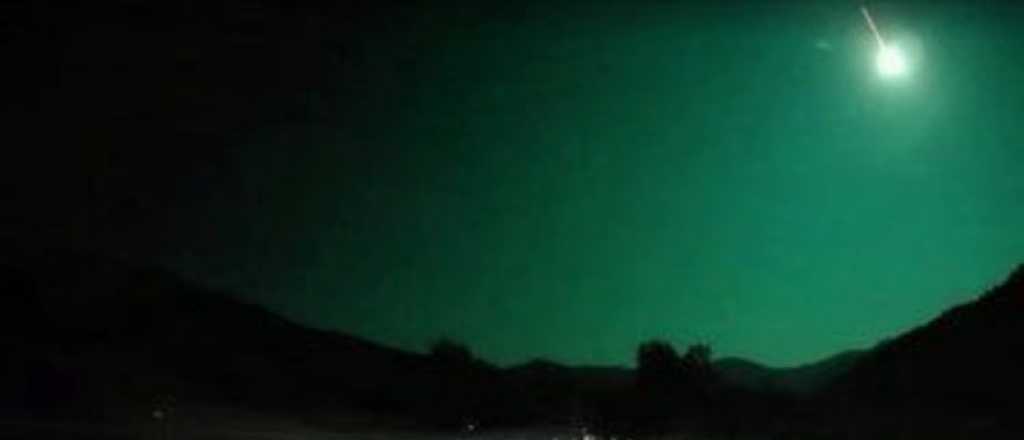 Video: cayó meteorito e iluminó el cielo de Bariloche