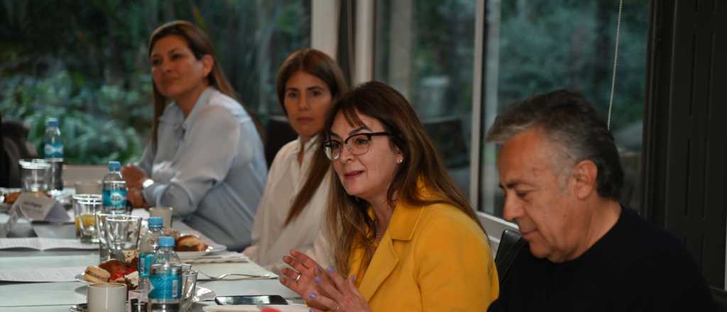 Cornejo se reunió con mujeres emprendedoras y empresarias mendocinas