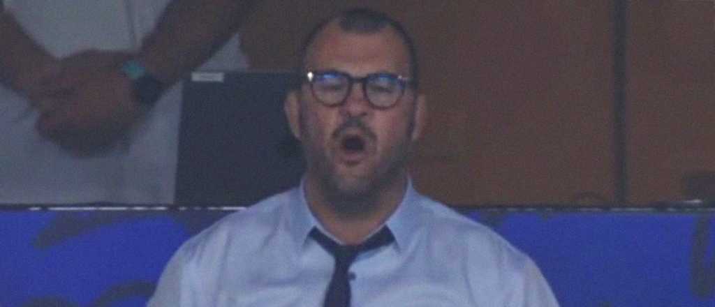 Video: el gesto de Cheika en el Himno que sacudi&oacute; a los fans de Los Pumas