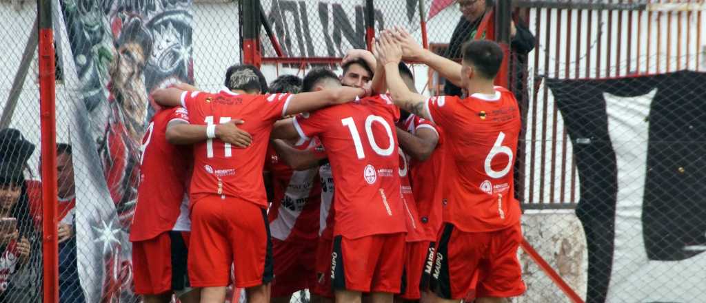 Maip&uacute; venci&oacute; a Estudiantes y es el &uacute;nico escolta