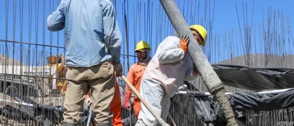 La obra p&uacute;blica par&oacute; media hora por orden del Gobierno Nacional