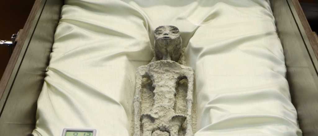 Un "ufólogo" mostró seres "no humanos" de 1.000 años de antigüedad