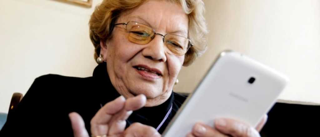 Mendoza sacó una app para adultos mayores: para qué sirve