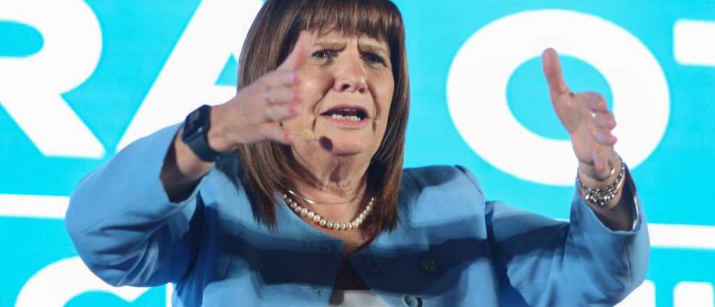Bullrich present&oacute; su libro y llam&oacute; a una "batalla final" contra el kirchnerismo