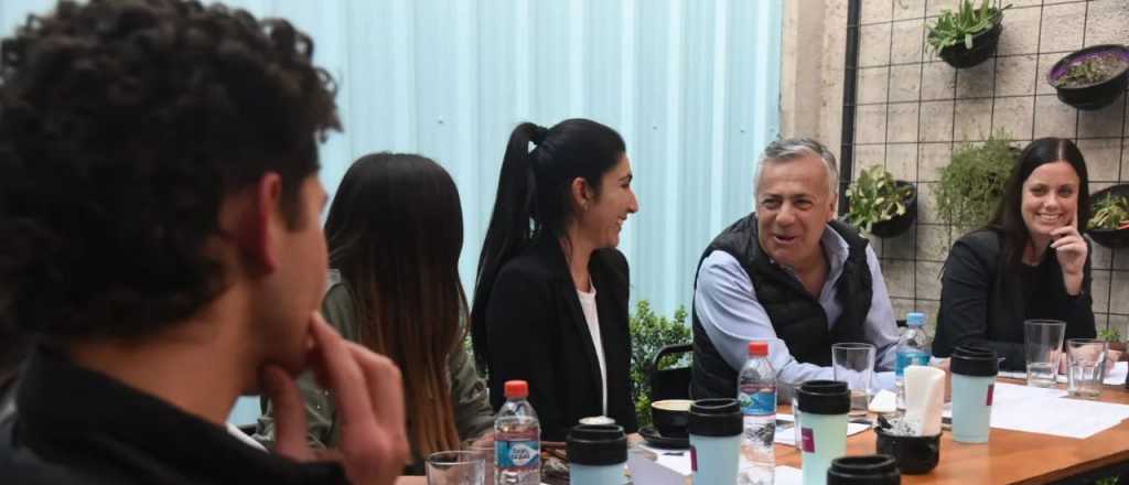 Cornejo: "Constituir una empresa será tan fácil como abrir una app"