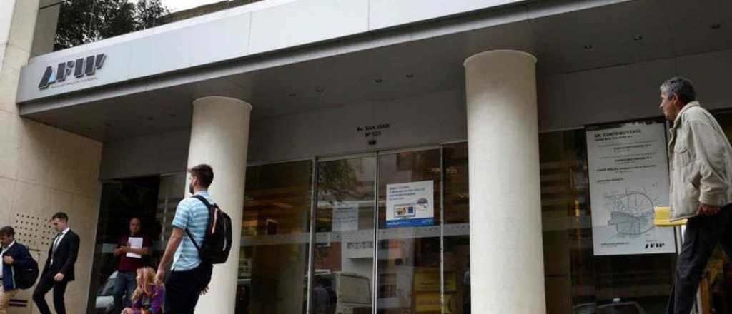 Cuánto recibirían las provincias si coparticipan el impuesto PAIS y al Cheque