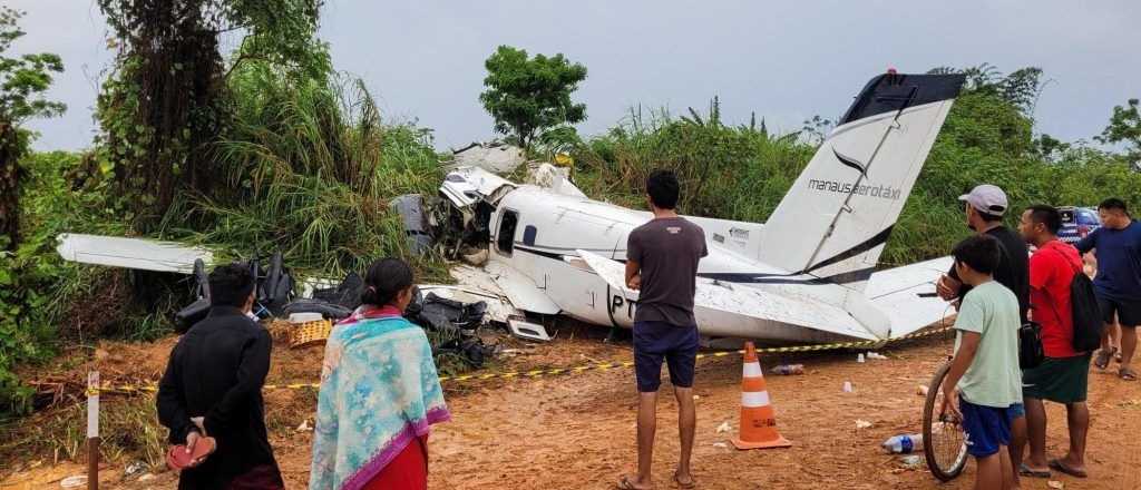 Tragedia en Brasil: 14 muertos al estrellarse un avi&oacute;n en el Amazonas