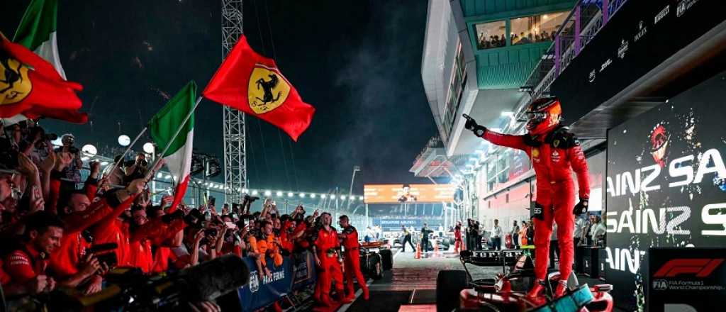 Incre&iacute;ble: Sainz gana el GP de Singapur y corta la racha de Verstappen