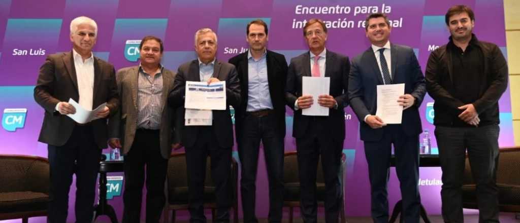 Cuyo y Neuqu&eacute;n se unen para trabajar en conjunto la integraci&oacute;n regional