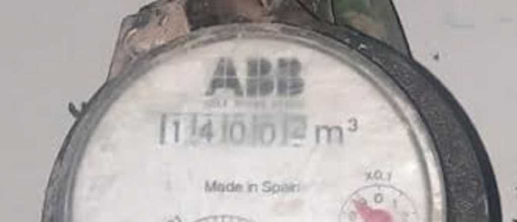 Rob&oacute; un medidor de agua en Ciudad y fue detenido
