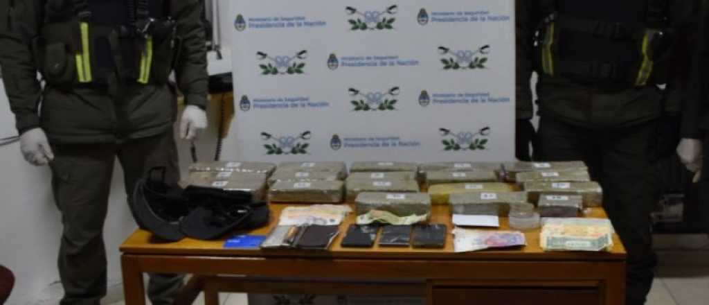 Tres detenidos con más de 10 kilos de marihuana en Tunuyán