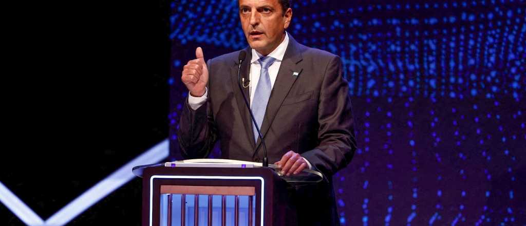 En el debate, Massa prometió implementar el "ítem aula"