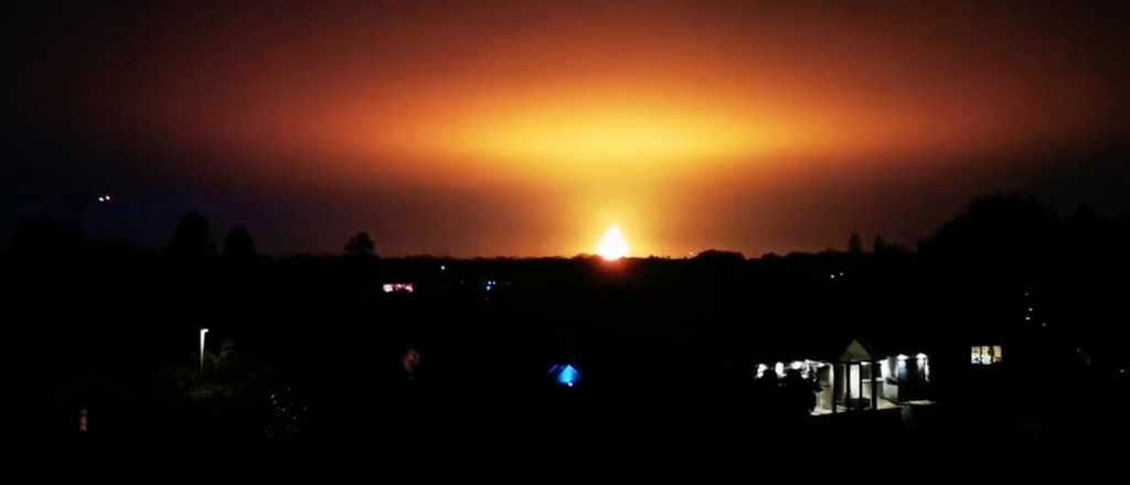 Video: misteriosa explosión iluminó el cielo de Oxford con una bola de fuego