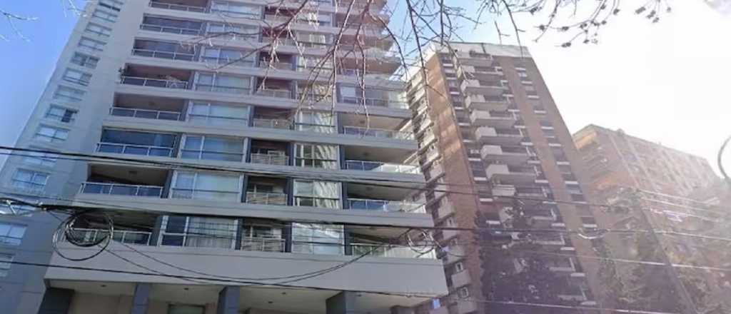 Conmoci&oacute;n: un ni&ntilde;o de 12 a&ntilde;os cay&oacute; desde un d&eacute;cimo piso y muri&oacute;