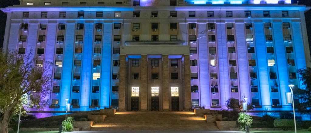 Mendoza se iluminó en solidaridad con el pueblo de Israel