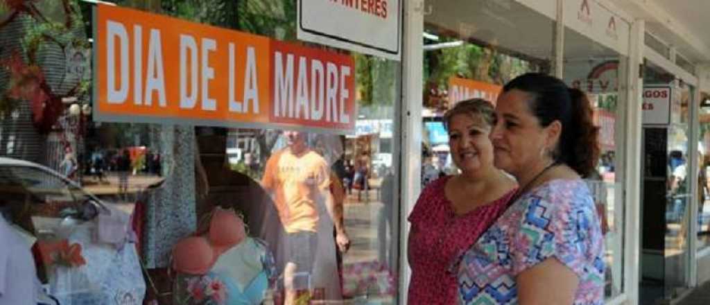 D&iacute;a de la Madre: el Centro mendocino mantienen precios a pesar de la corrida