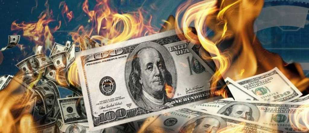 La explicación del gobierno ante la disparada del dólar blue