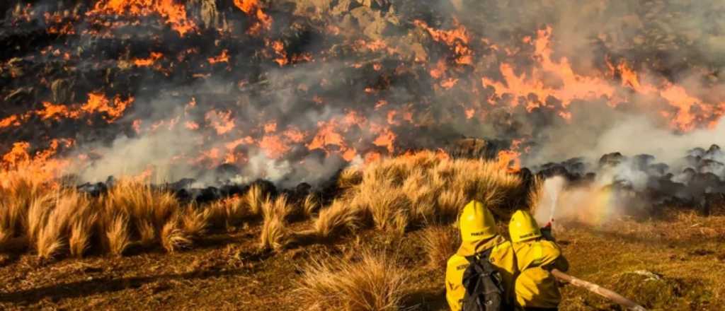 100 mil millones para los bomberos voluntarios de todo el pa&iacute;s
