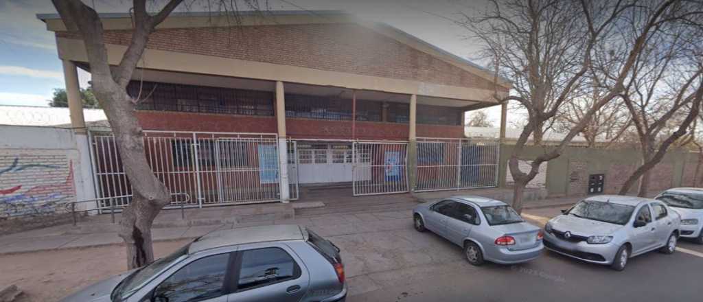 Un alumno amenaz&oacute; a sus compa&ntilde;eros con un arma de fuego en Godoy Cruz