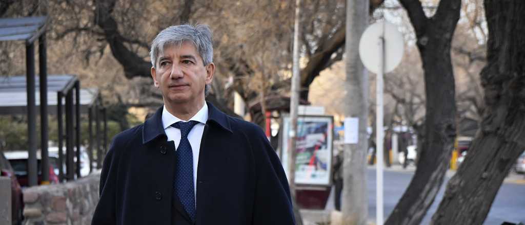 Bento recus&oacute; a dos legisladores que integran el jury que puede destituirlo