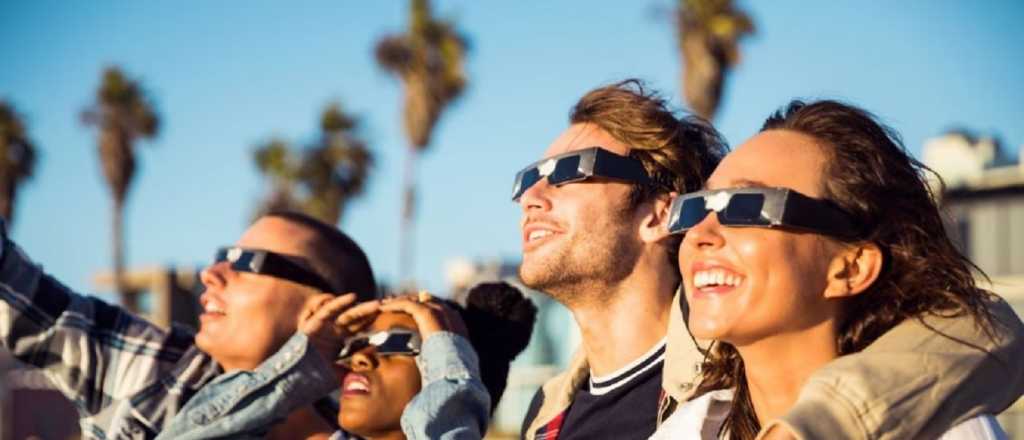 Eclipse solar: d&oacute;nde se podr&aacute; ver y qu&eacute; es lo que no debes hacer