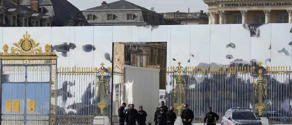Volvieron a evacuaron en Francia el Palacio de Versalles