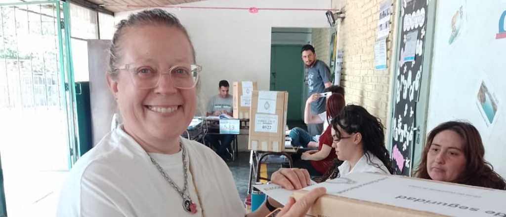 A qui&eacute;n vot&oacute; la mendocina que pas&oacute; por casi todos los partidos