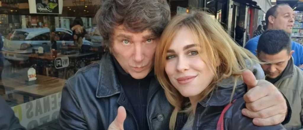 Ins&oacute;lito: una candidata de Milei sali&oacute; del aula con la boleta en la mano