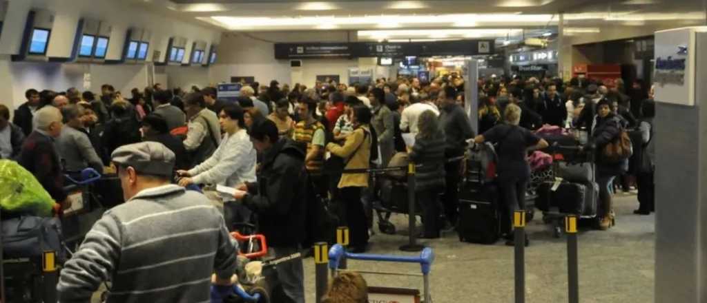 Unos 30 vuelos cancelados por temporal en CABA: c&oacute;mo afect&oacute; a Mendoza