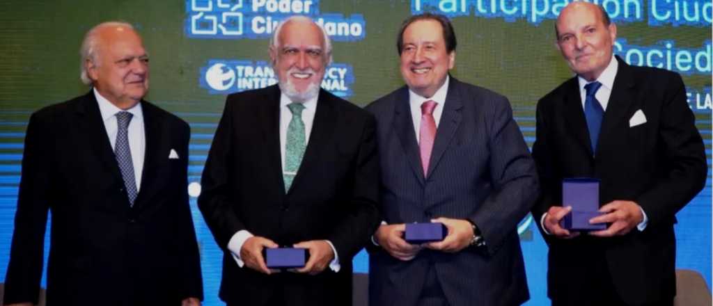 Mendoza homenajea a los jueces que condenaron a los dictadores 