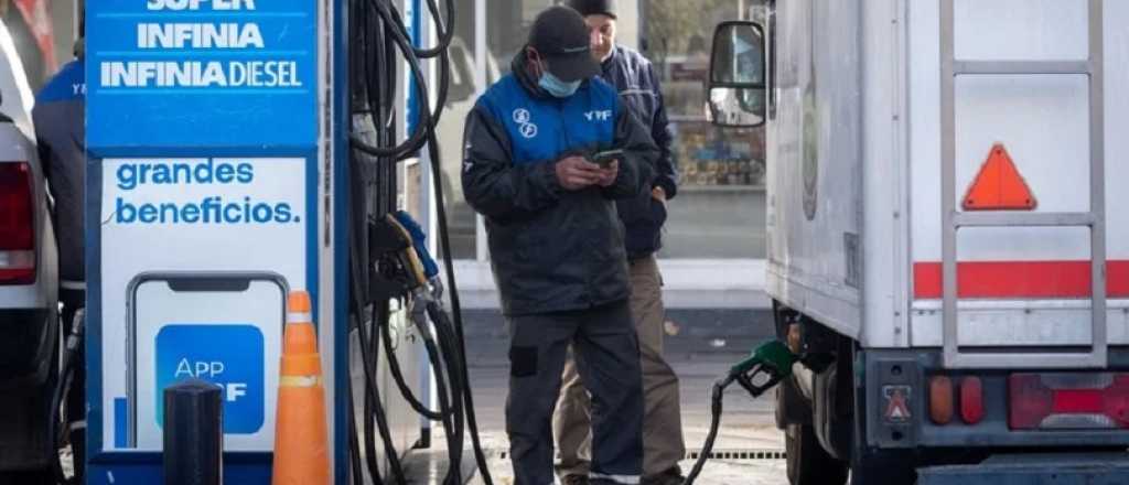 El gobernador pidió que se elimine el impuesto a los combustibles 
