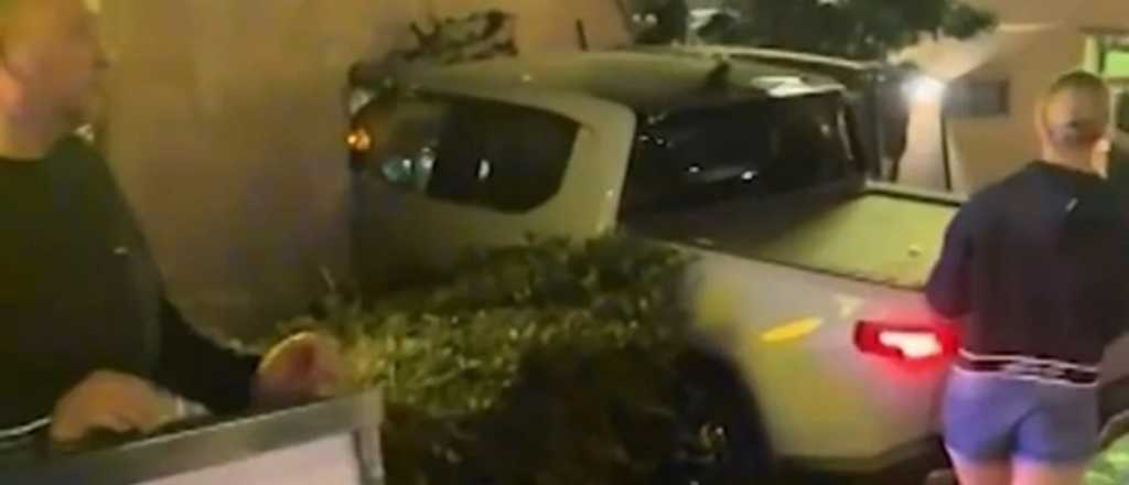 El actor de Succession Alan Ruck se estrell&oacute; contra una pizzer&iacute;a