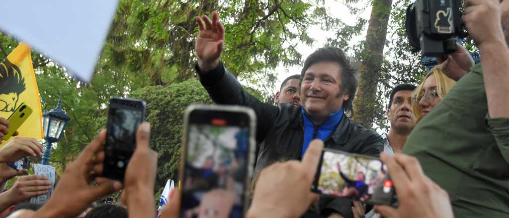 Milei planea una mega-gira que incluye a Mendoza