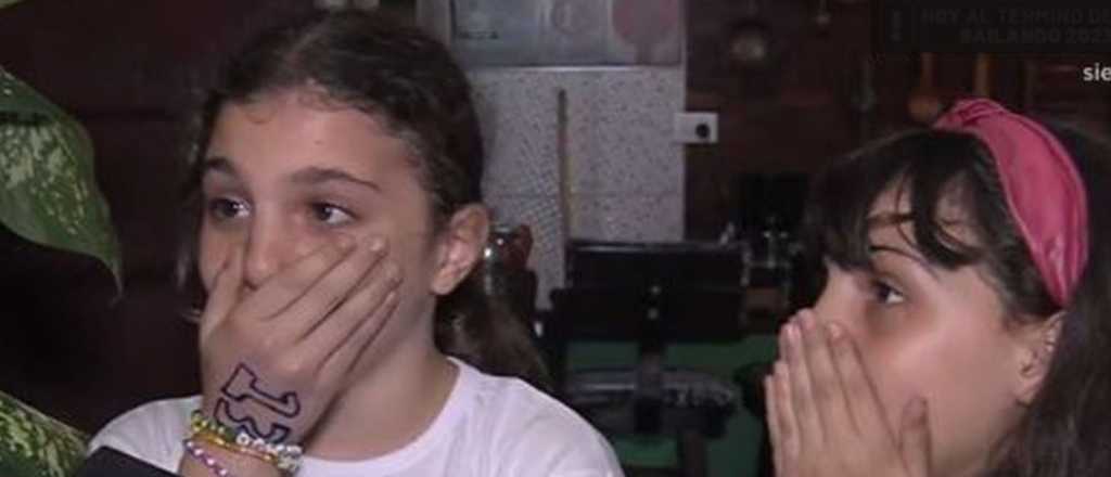 Video: se quedaron afuera del recital de Taylor y un fan les regal&oacute; entradas