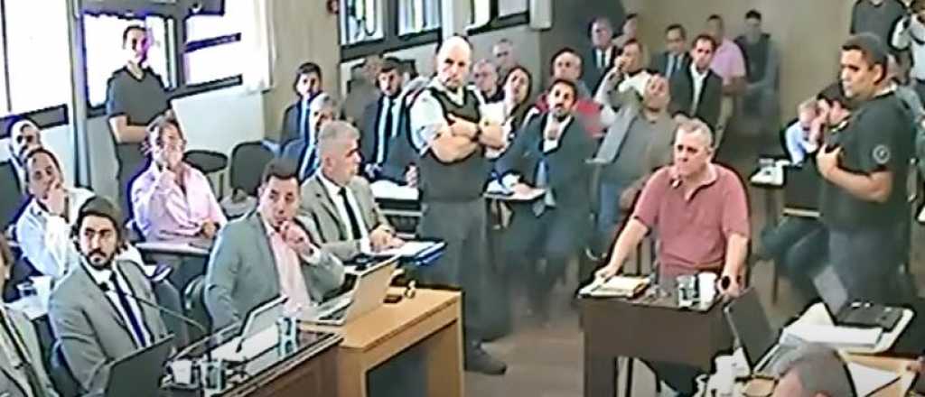 Barrera dijo que la abogada de Orozco lo guionó "porque a Bento lo querían cocinar"