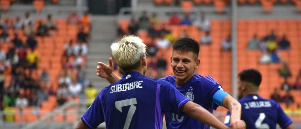 La selecci&oacute;n Sub 17 gole&oacute; a Polonia y clasific&oacute; a octavos