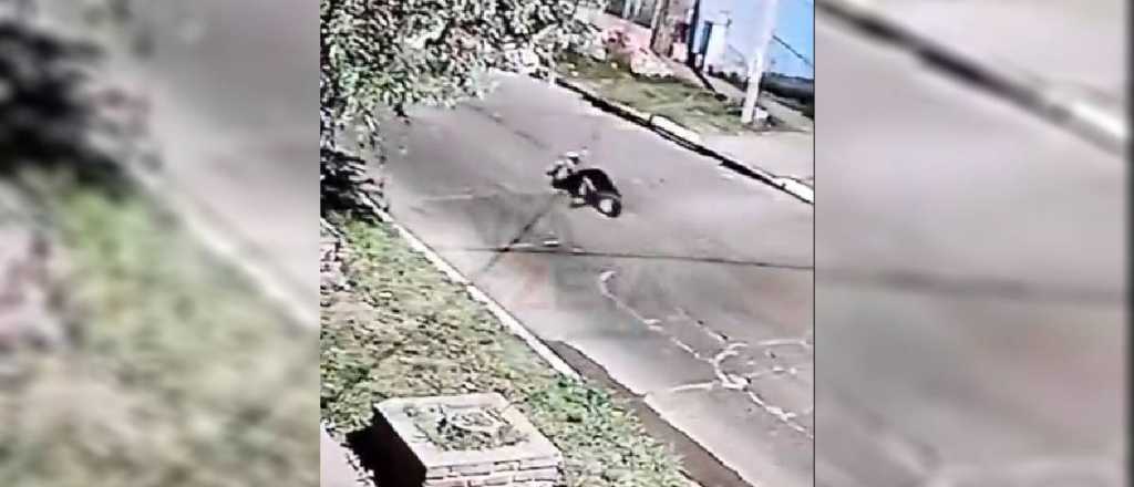 Video: Un policía mató a un ladrón que intentó robarle con un arma de paintball