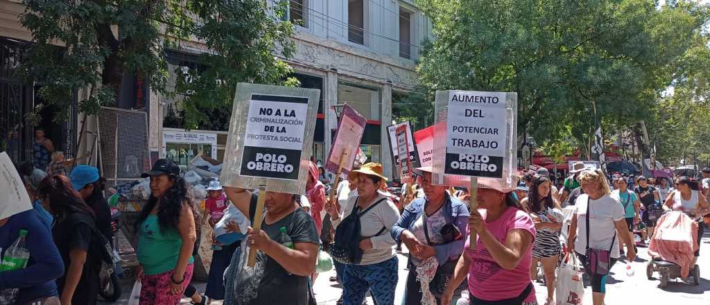 Multa de casi medio millón de pesos al Polo Obrero por cortar calles en Ciudad