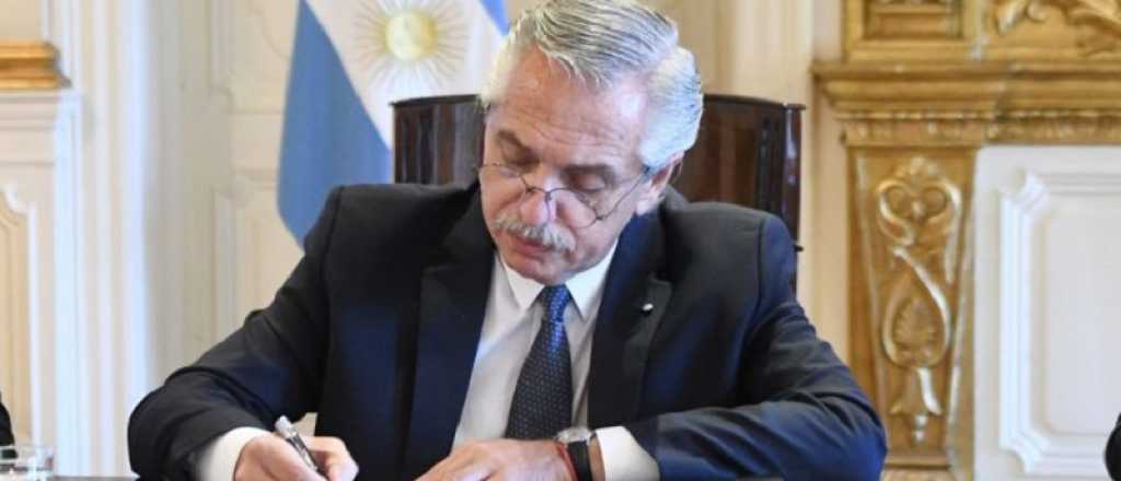 Aumento de presupuesto, pases a planta y contrataciones a última hora