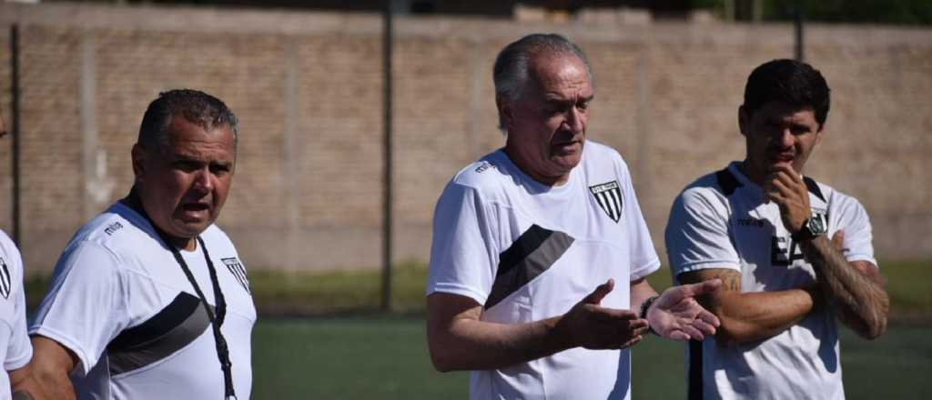 Bianco, DT de Gimnasia, no pudo viajar a Chaco por una fuerte descompostura